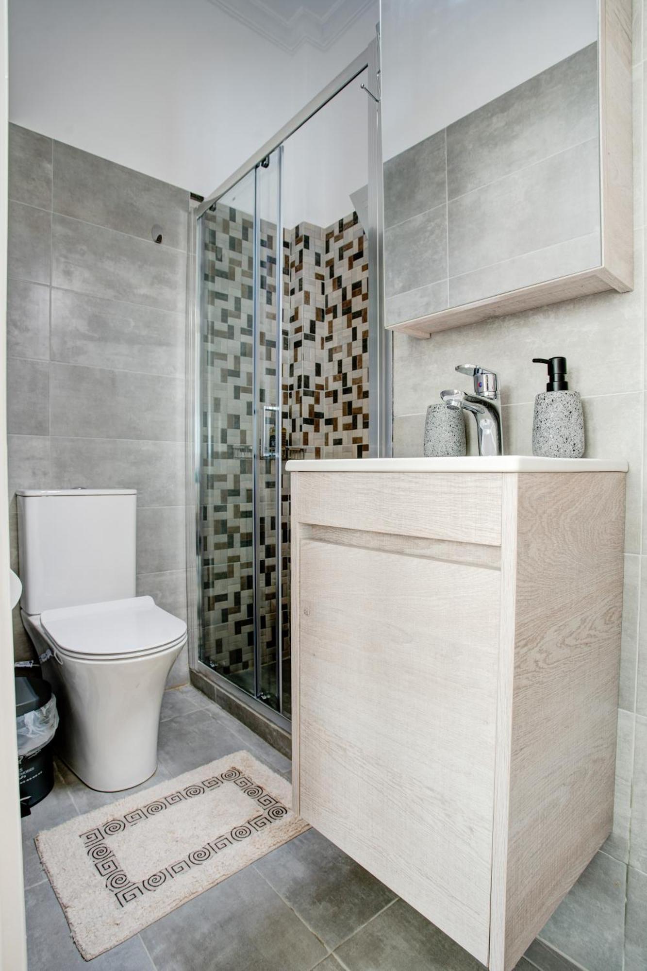 Kate House Mjt * Mytilene